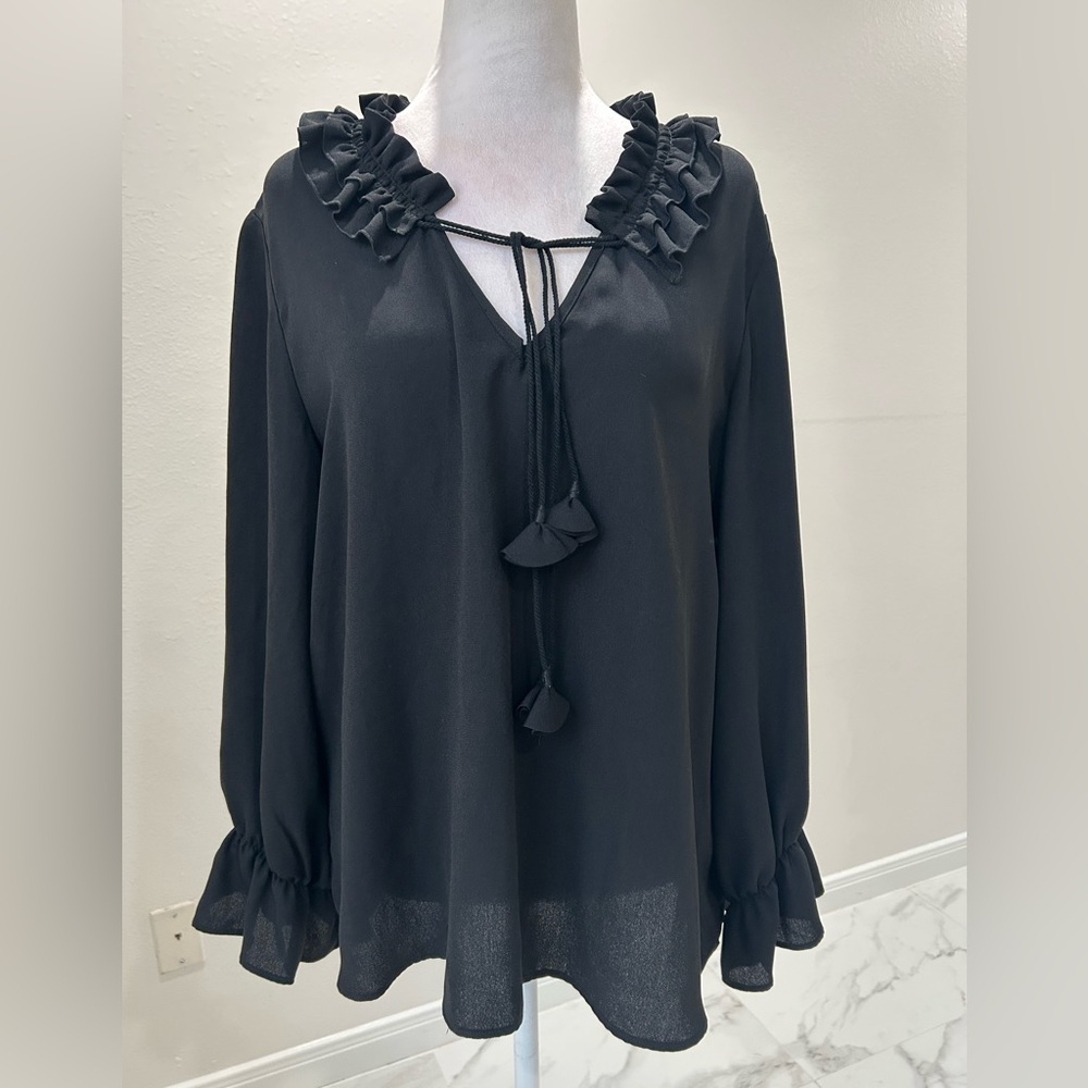 Gibson Latimer Black Ruffle Long Sleeve Blouse, Size L